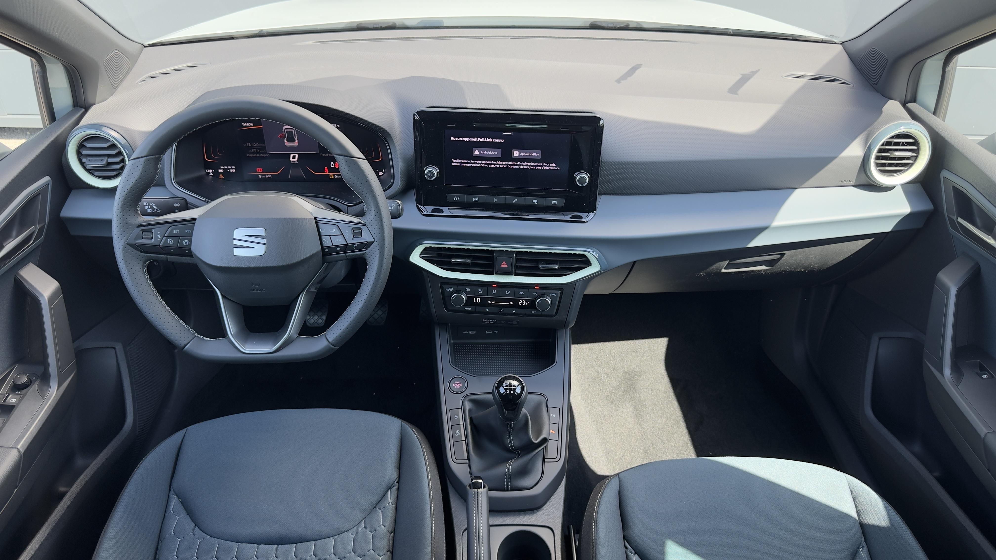 SEAT_ARONA_PLANCHE-DE-BORD