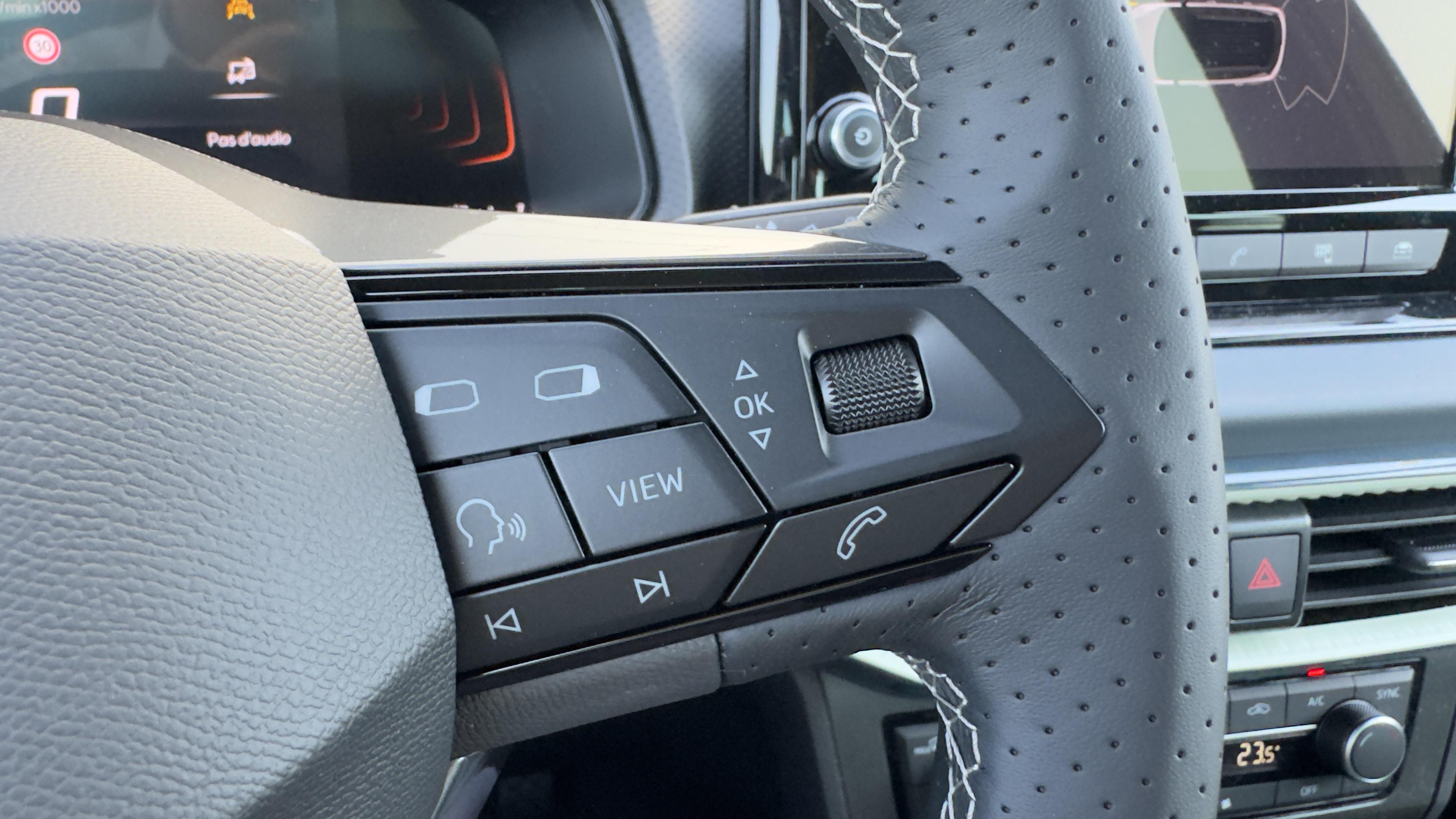 SEAT_ARONA_SIEGE-AVANT-PASSAGER