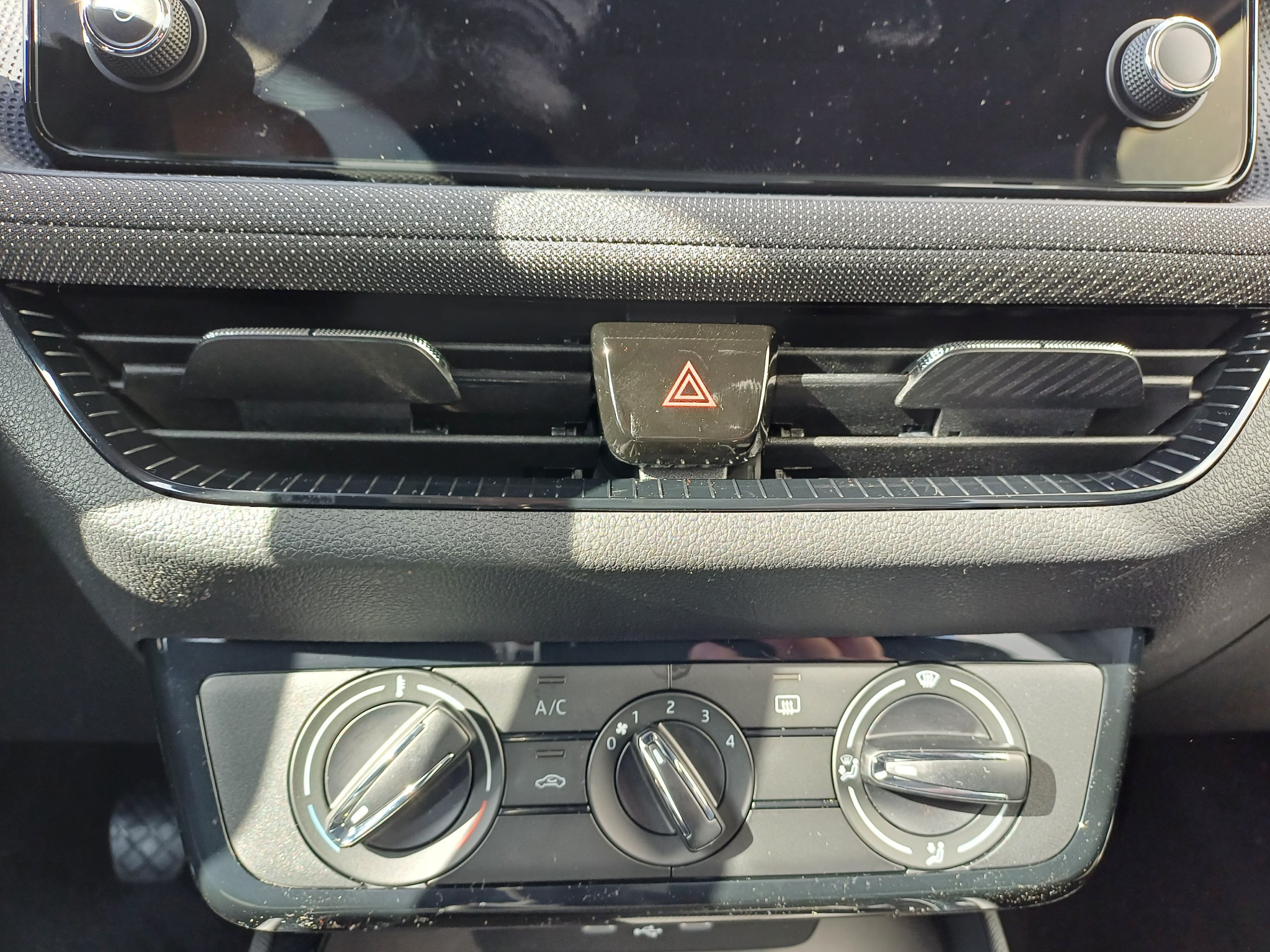 SKODA_FABIA_BLOC-COMPTEUR