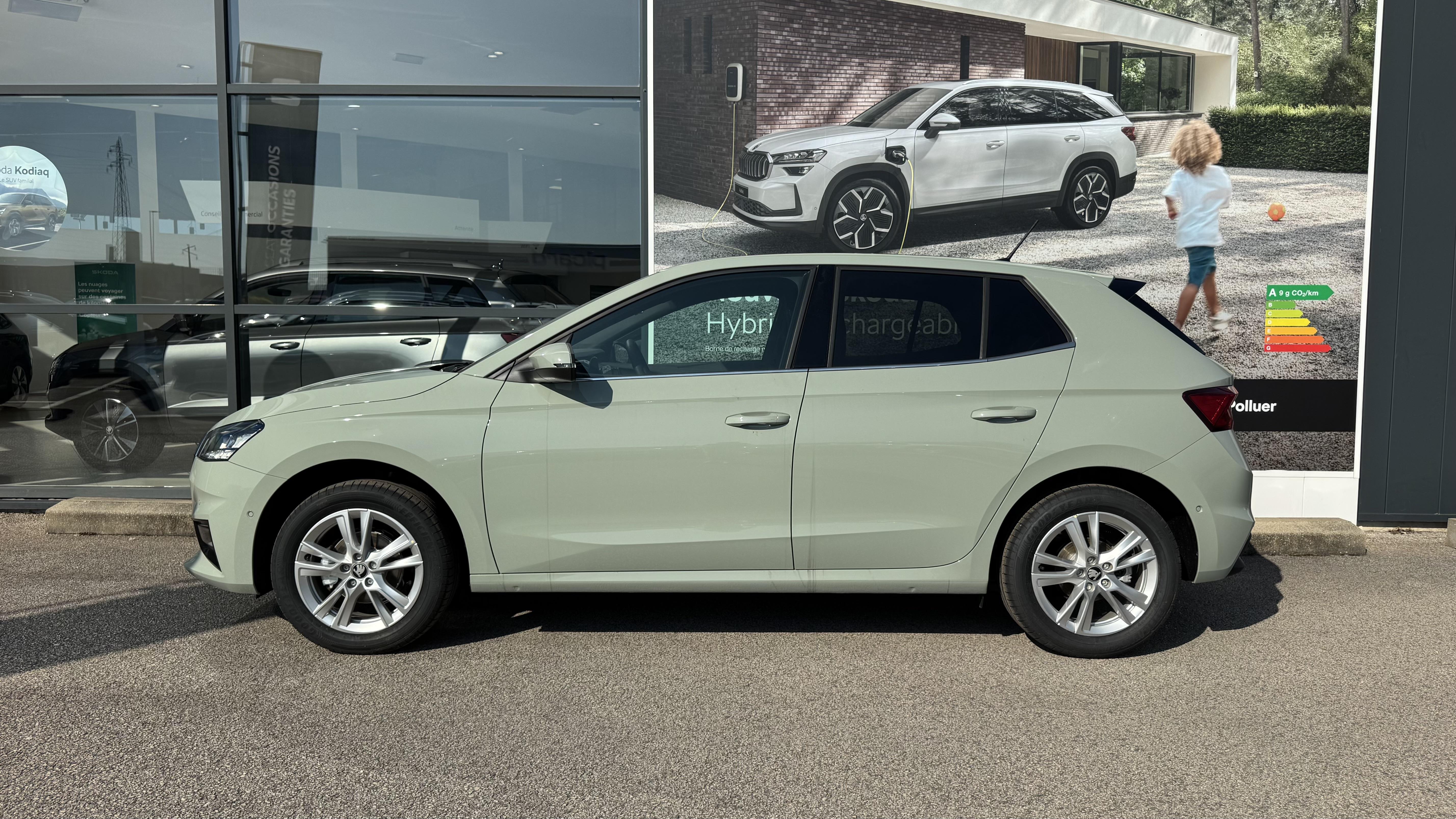 SKODA_FABIA_PROFIL-GAUCHE