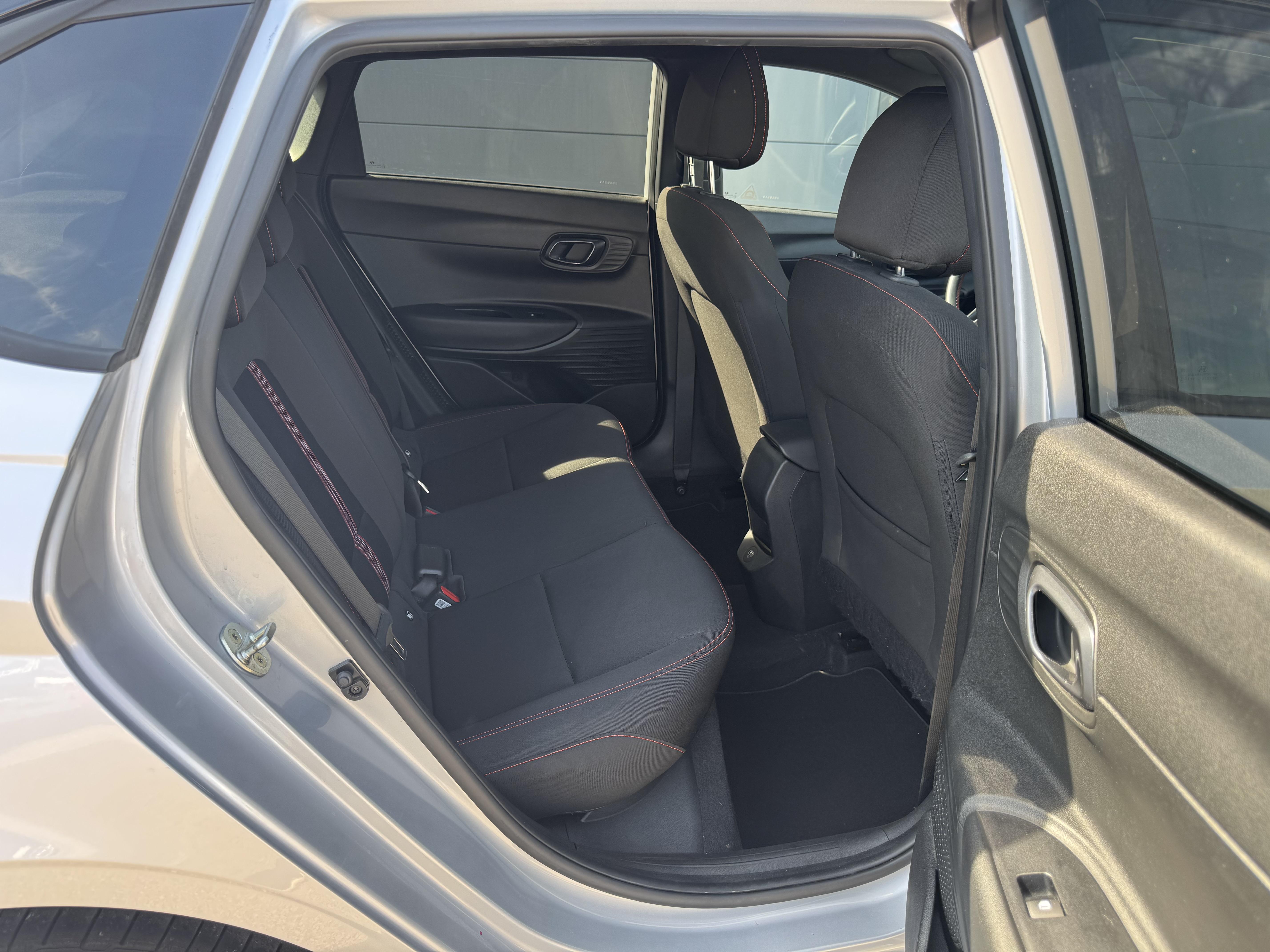 HYUNDAI_I20_POSTE-DE-PILOTAGE