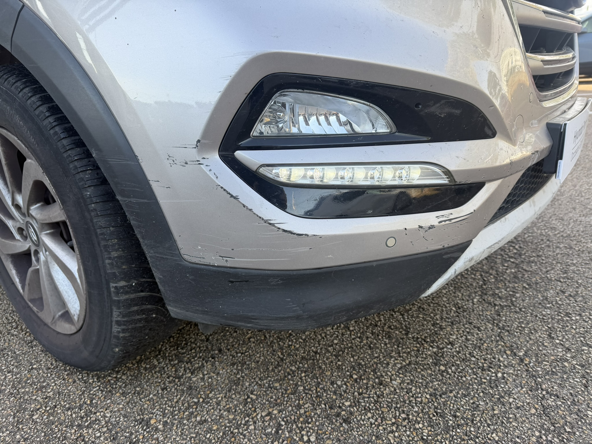 HYUNDAI_TUCSON_FACE-ARRIERE