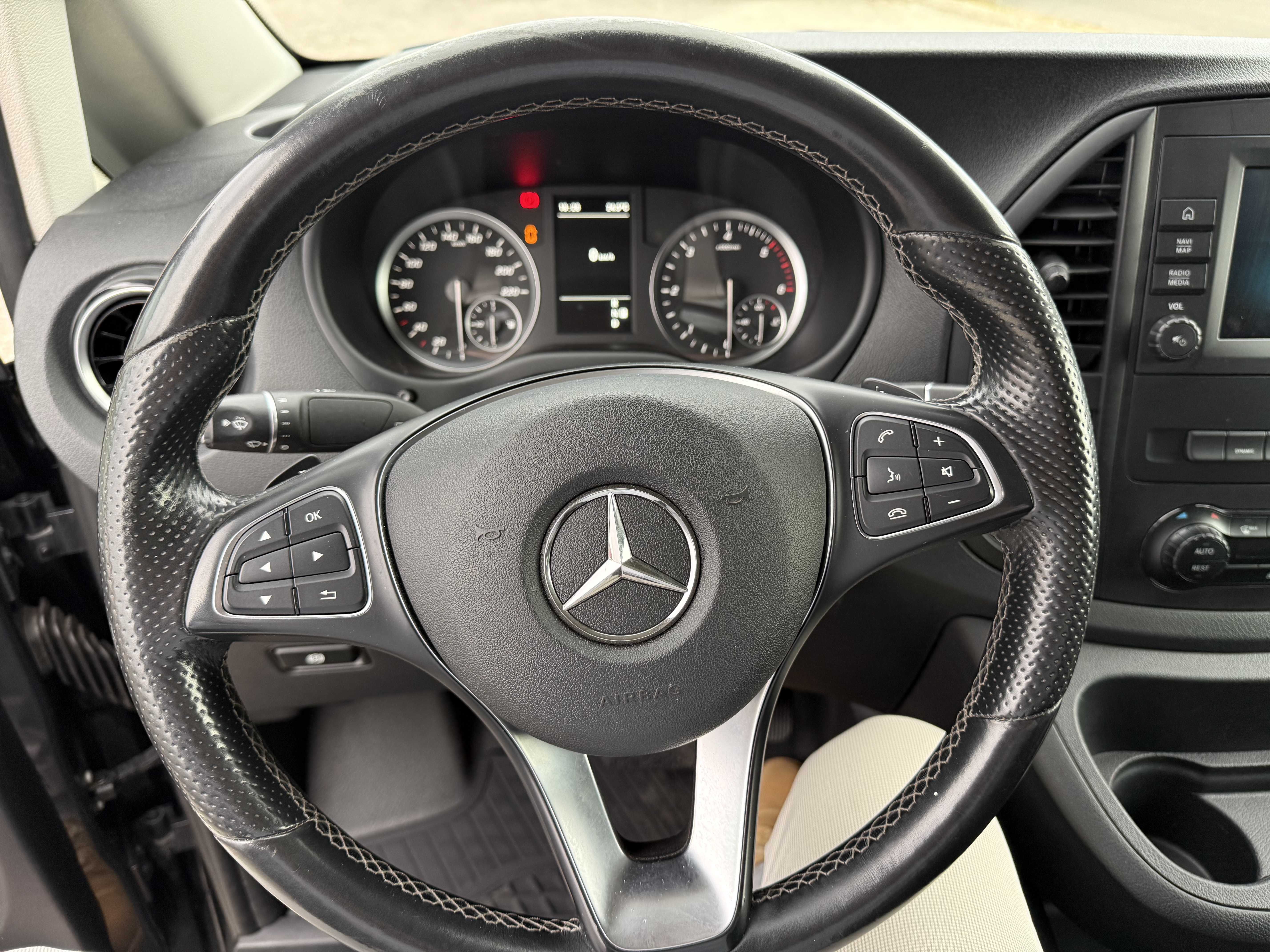 MERCEDES_VITO-MIXTO_BLOC-COMPTEUR