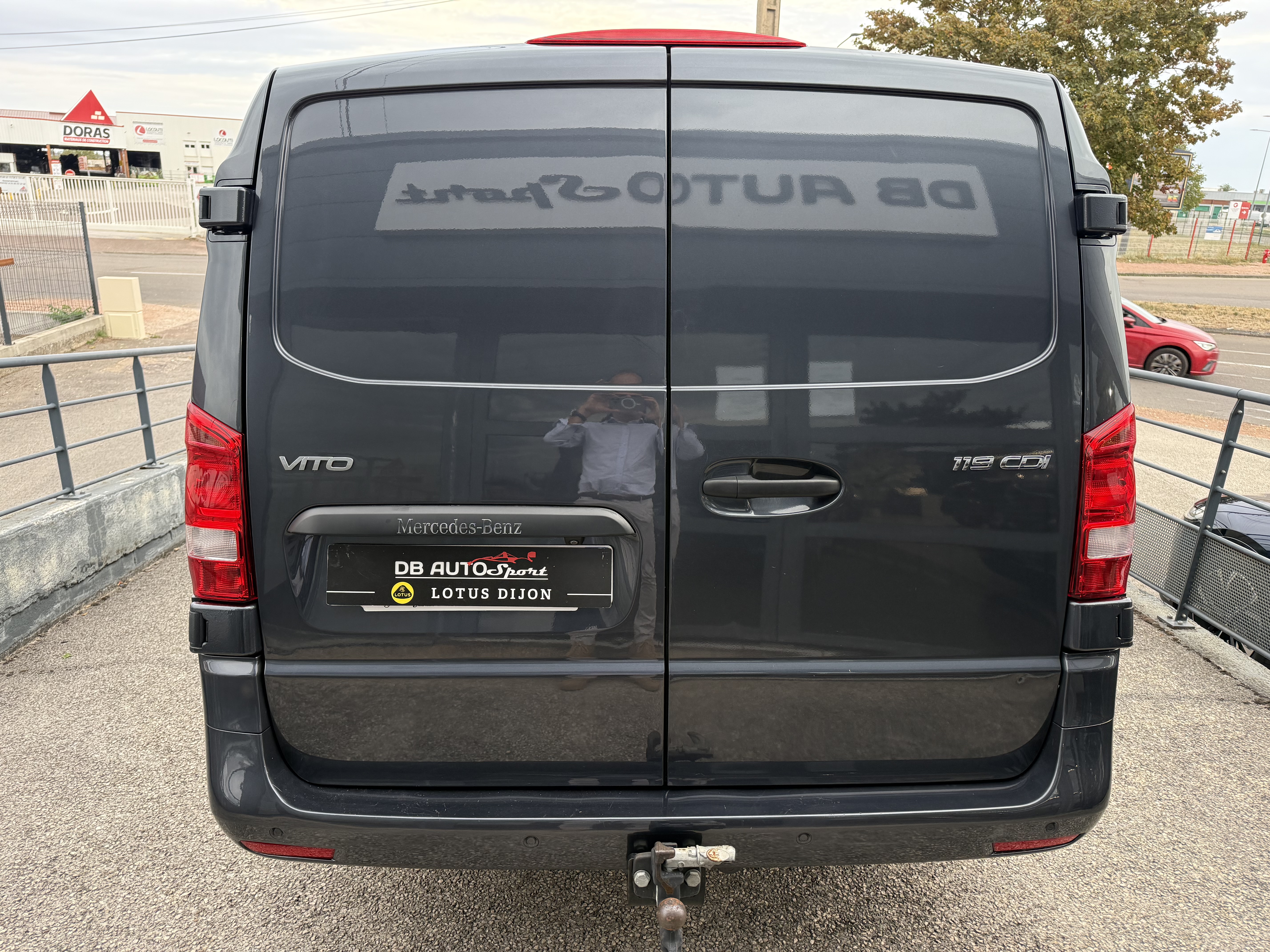 MERCEDES_VITO-MIXTO_FACE-ARRIERE