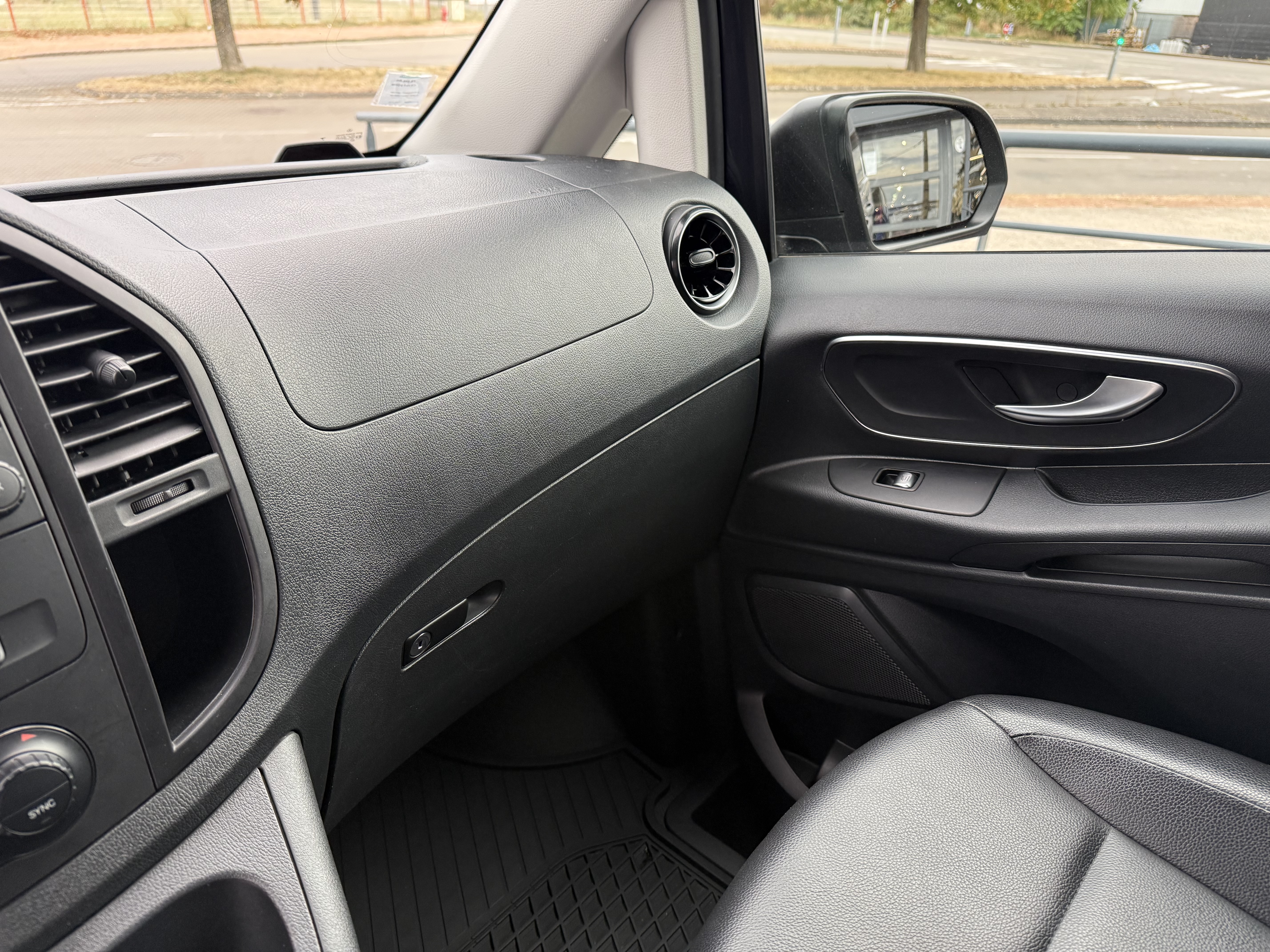 MERCEDES_VITO-MIXTO_SIEGE-AVANT-PASSAGER