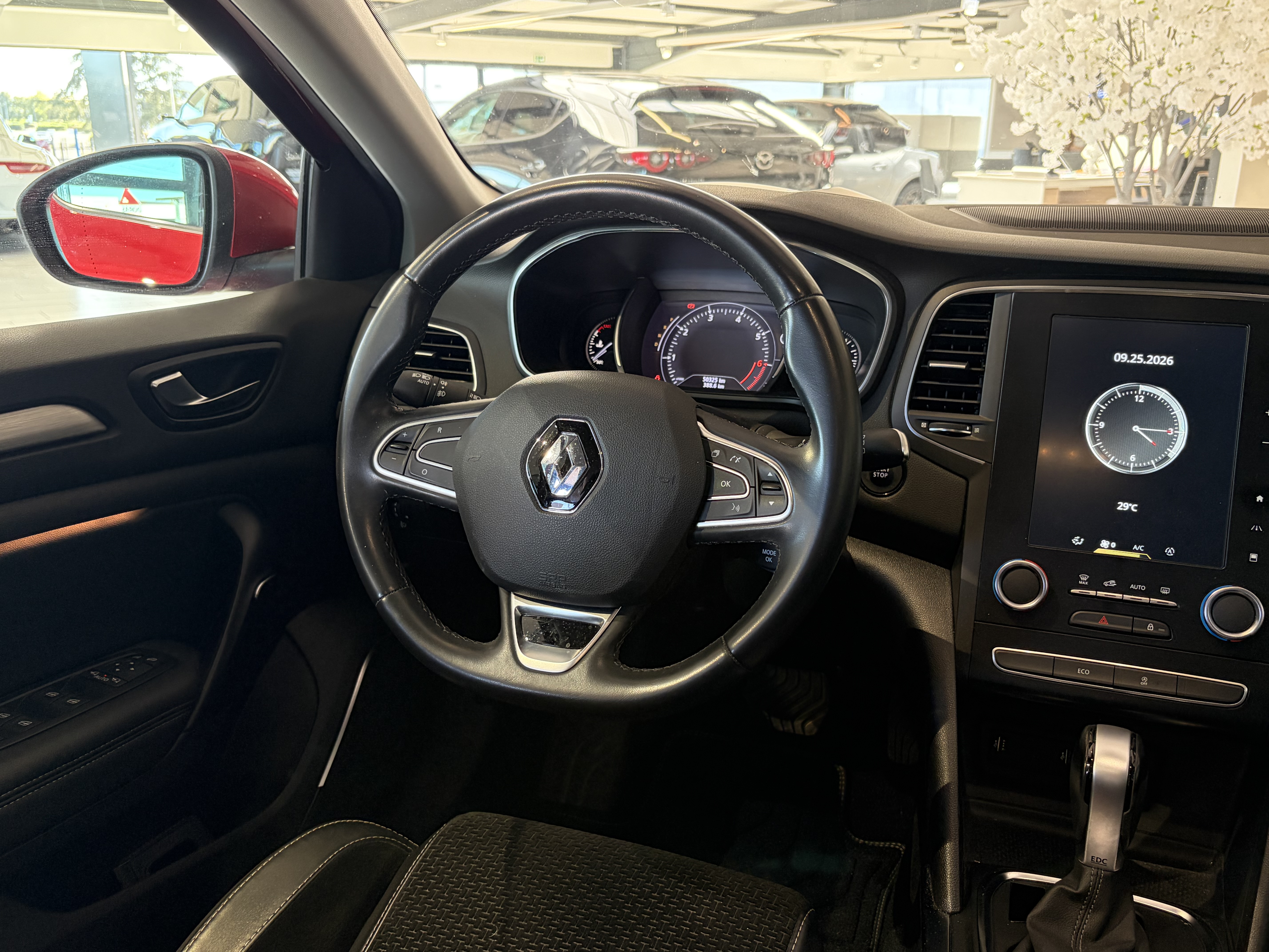 RENAULT_MEGANE-IV-BERLINE_ASSISE-ARRIERE-CENTRALE