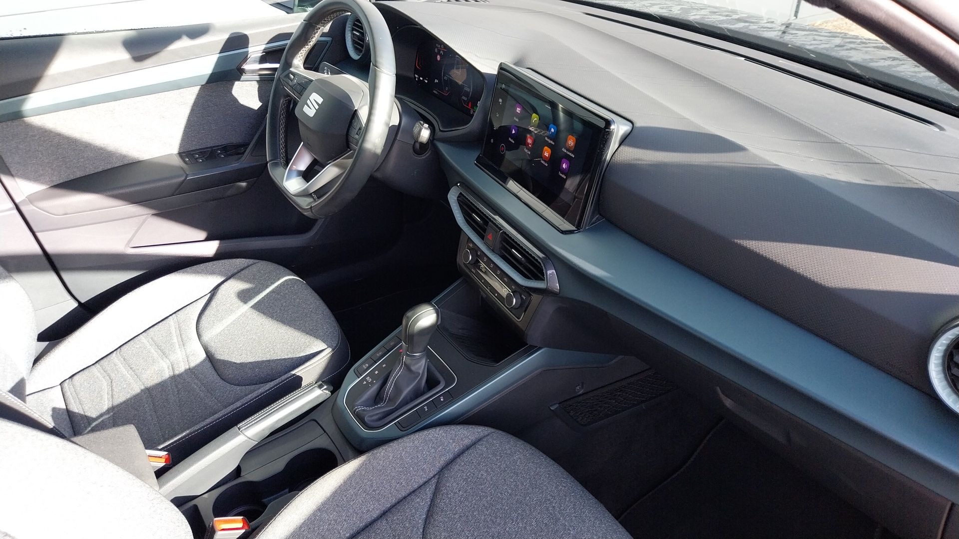 SEAT_ARONA_INTERIEUR-CONDUCTEUR
