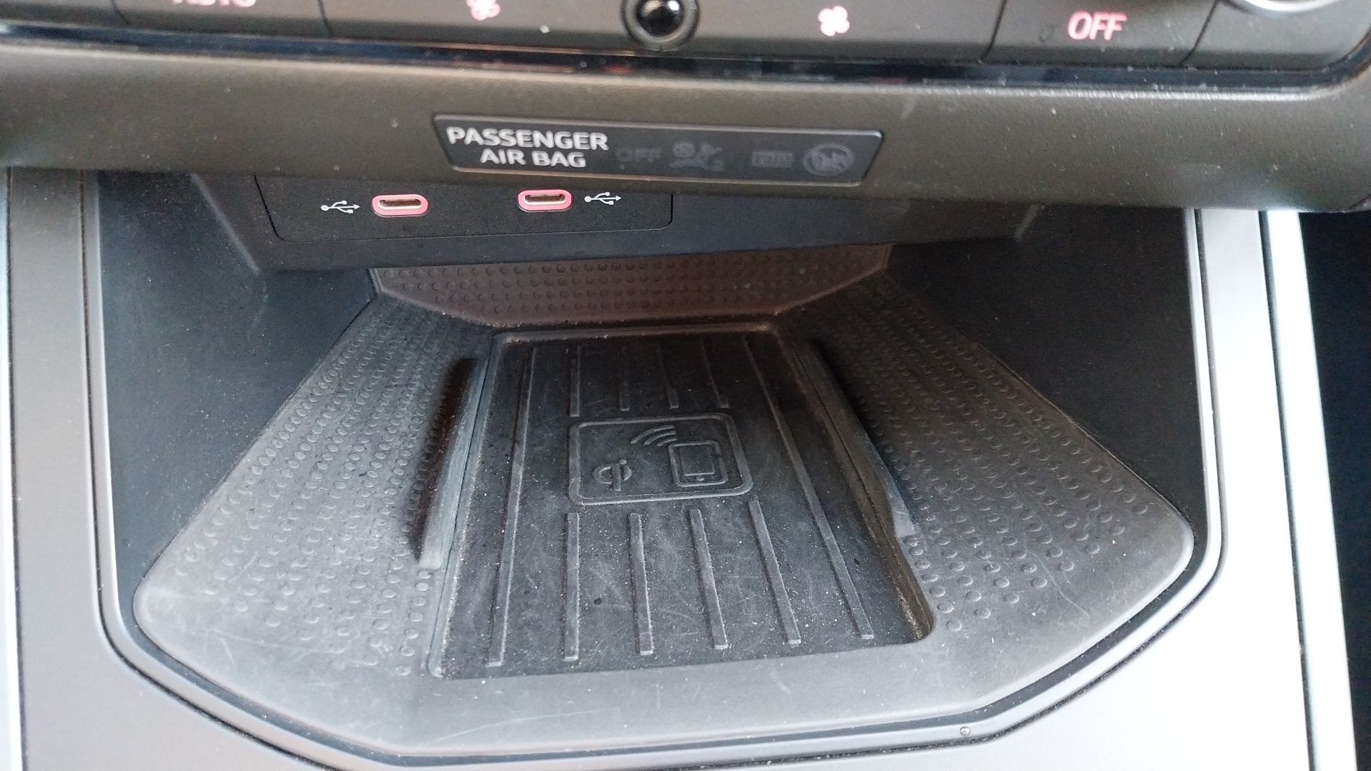 SEAT_ARONA_LEVIER-DE-VITESSE